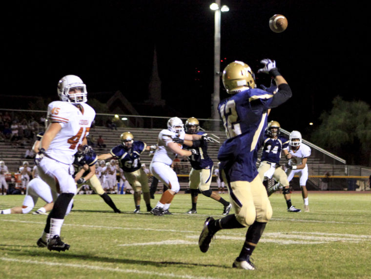 Football: DV vs Cienega